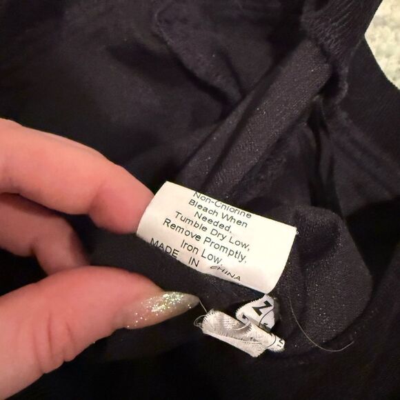 Black SHEIN corduroy pants - Picture 7 of 9